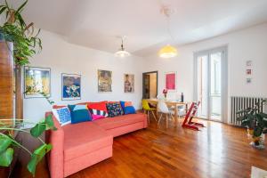 GuestHost - Lovely Apartment in Parma!