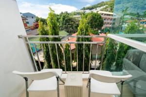 Mountain view apartment near Kata beach
