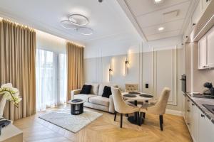 Kasprzaka 31 Deluxe & Garaż By Perfect Apart 1004