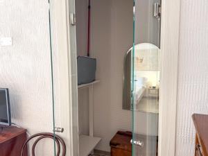 Napulè by MONHOLIDAY