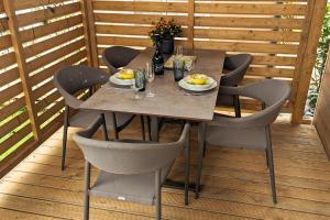 Mobile Home on Lago Maggiore - Direct Beach Access M3