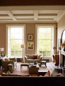 Elegant Georgian Retreat with Views of Arthurs Seat