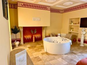 Appartements Roma Antiqua - Suite avec Balneo - Centre historique : photos des chambres