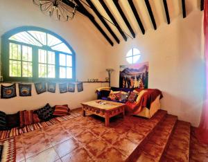 Rural Mountain Oasis with Pool in Almogia, Malaga