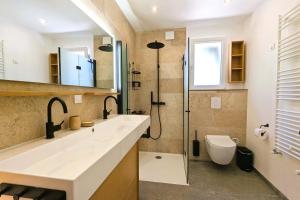 Maisons de vacances House with garden & terrace near the beaches : photos des chambres