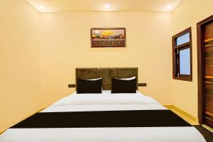 Hotel O Charmwood Inn