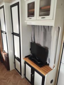 Tentes de luxe Caravane sur terrain en campagne : photos des chambres