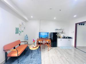 I RiverSide 601B I Spacious Studio w Window & Kitchen