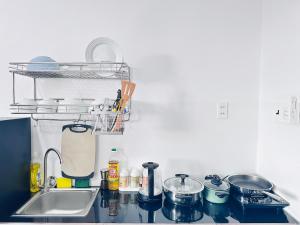 I RiverSide 601B I Spacious Studio w Window & Kitchen