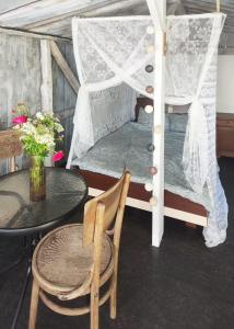 Minimalist riverside hideout