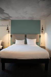 Hotels ibis Nice Centre Gare : Chambre Standard avec 1 Lit Double et 1 Lit Simple