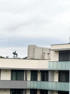 New Modern Apartment in Center with Terrace and Parking