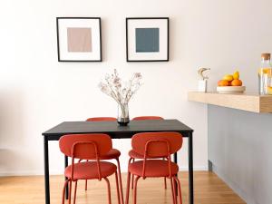 New Modern Apartment in Center with Terrace and Parking