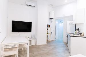 GuestReady - Central home in the Patraix area