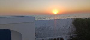 La Brise de Djerba, Villa de Charme en bord de mer à Al Jazira