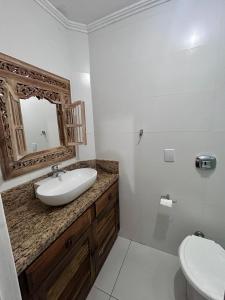 Apto 2 Quartos com BOX no Centro e 60m do Mar