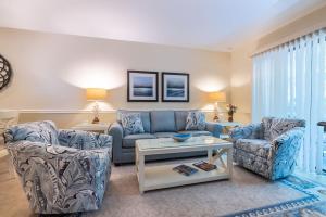 Walk to Beach - Fiddlers Apartment - 2 Pools