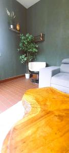 Maisons de vacances Le gite des Marchis 4 pers cour : photos des chambres
