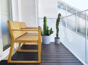 D858 - comfort near downtown - AC & balcony