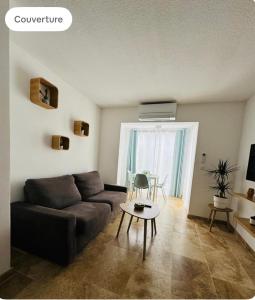 Appartements cosy rez-de-jardin avec piscine, a 3km des plages : photos des chambres