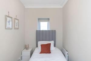 Vacant Nest Central Location Wifi & Shops