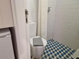 Classic Lisbon Homes: Bright & Central in Belém