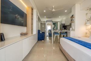 CB910 | Suite frente al mar diseño moderno balcon