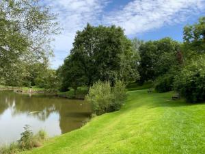 Maisons de vacances Maison spacieuse avec jardin et parking prive : photos des chambres
