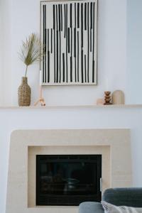 Villa Aurelia by Domus Mirus - Rooftop Cinema & Pool & 6 Minute Walk to Beach