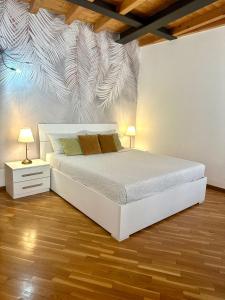 Stella Apartment Center