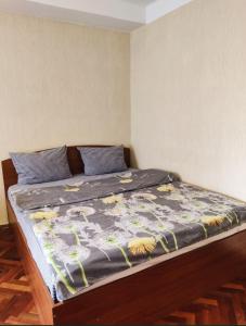 Apartment near Okhmatdit