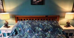 2 Bed Flat - Sleeps 4 - Pets - Parking - Wifi