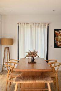 Modern and bright vacation home