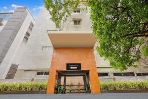 Super Townhouse Visakhapatnam - 4hvězdičkové hotely ve městě Višákhapatnam