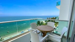 Magico Apartamento Frente al Mar 4 Habitaciones BM63