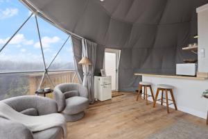 "Cardinal Crest" - The Overlook LUX Dome - RRG