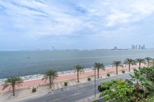 Free housekeeping visits during your stay - StayShort - Peaceful 2 Bedroom with Beautiful Full Palm Waters Views