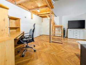 Pomorska Cosy Studio with Mezzanine by BookingHost