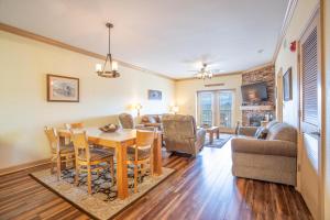 Mountain View Condo 3702