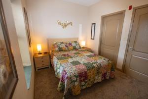 Mountain View Condo 1501