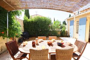 Maisons de vacances La Pompeta - Wifi - Piscine - 2 terrasses - 5 chambres : photos des chambres