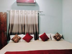 Shreeram Guest House Ujjain -Family AC Rooms -Near Mahakaleshwar temple