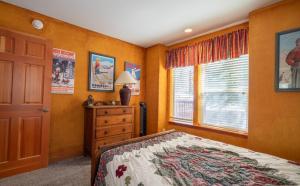 Hideaway Down Canyon #101