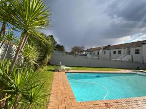 Luxury Garden Retreat 2B Sandton