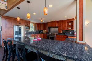 Rr-carson_view1 Strap18-005