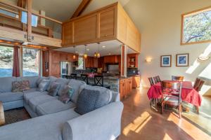 Rr-carson_view1 Strap18-005