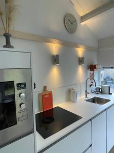 Strandhuisje Anna dicht bij de zee