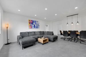 Luxus Apartment 150QM 3 SZ bis 8 Pers Terrasse Messe Düsseldorf 15 Min