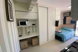 Lindo Estúdio perto Cong,Minist, Aerop e QG (110B)