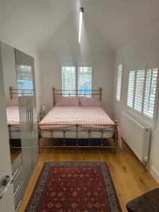 Charming Apt at the heart of Richmond London plus parking